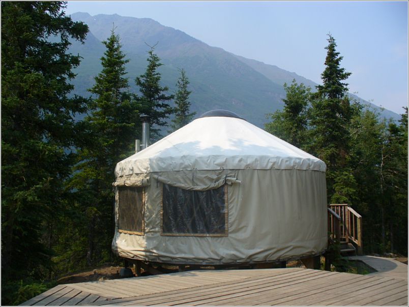 ERNC rental yurt - Rapids Camp