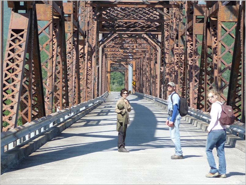On the crooked bridge
